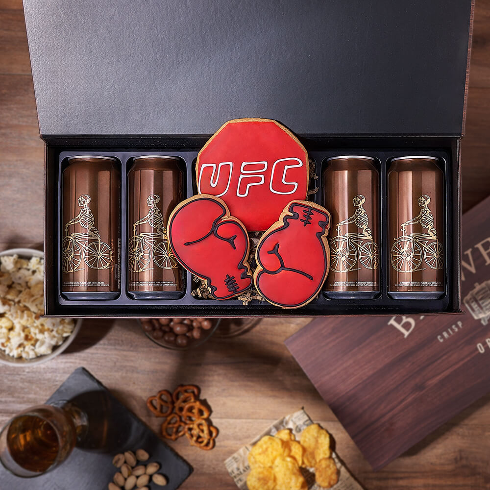 Boxing Gloves Sugar Cookies Beer Basket – how the gift is presented