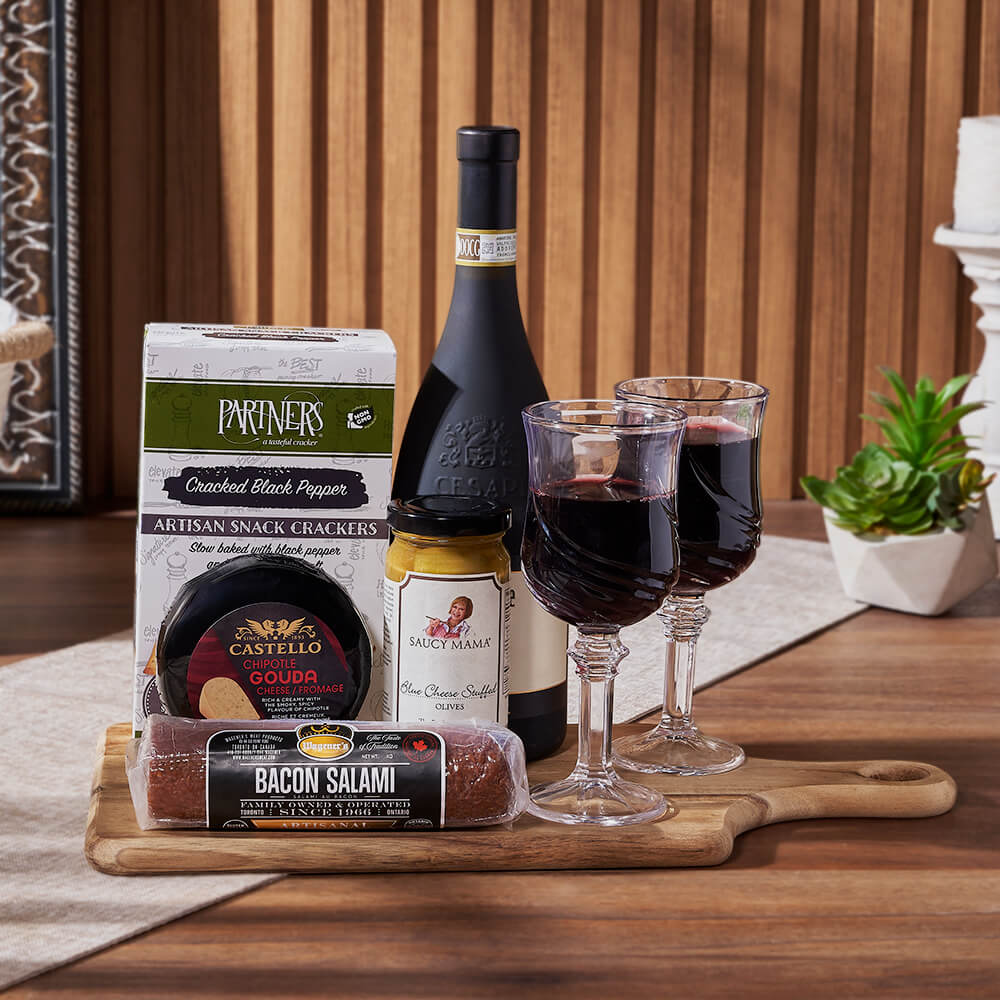 Gourmet Wine Gift Basket with Crackers and Cheese Selection – how the gift is presented