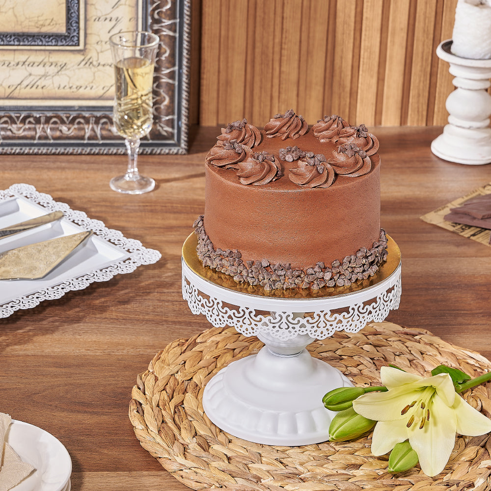 6-Inch Vegan Chocolate Layer Cake with Spelt Flour – how the gift is presented