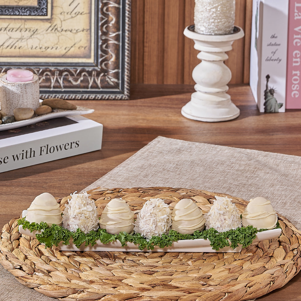 White Chocolate Strawberry Platter – how the gift is presented