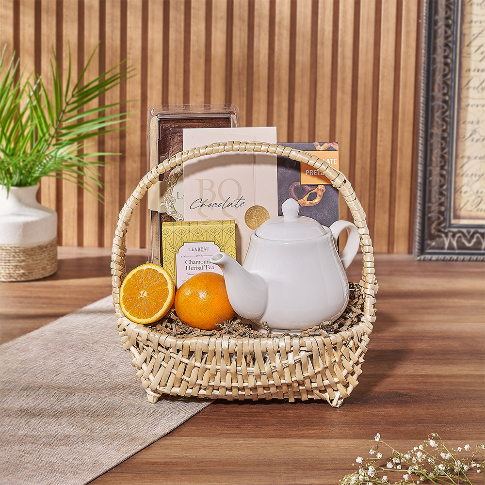 Chamomile Tea and Chocolate Basket – how the gift is presented