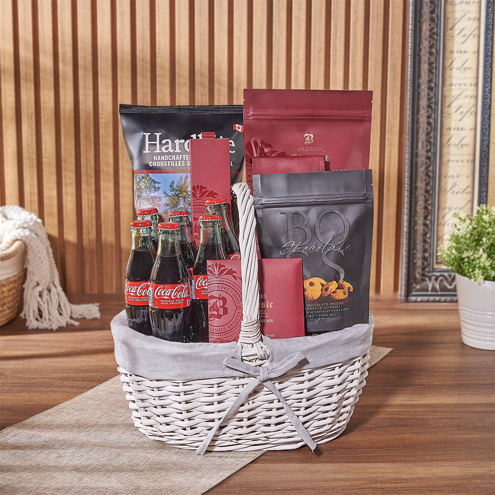 Chocolate and Snack White Wicker Basket – how the gift is presented