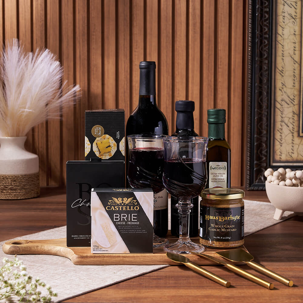 Wine and Brie Cheese Gift Set – how the gift is presented