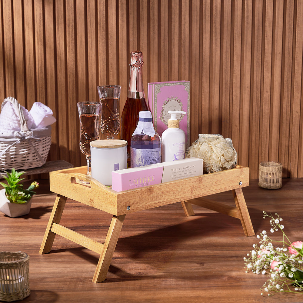 Sparkling Wine Lavender Gift Basket – how the gift is presented