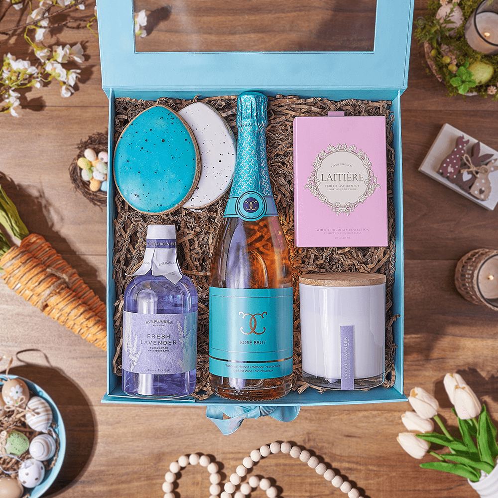 Lavish Sparkling Wine with Laitière White Truffle and Easter Cookies Gift – how the gift is presented