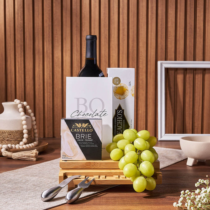 Grange Park Wine & Cheese Basket, wine gift, wine, cheese gift, cheese, chocolate gift, chocolate, fruit gift, fruit, Vancouver delivery