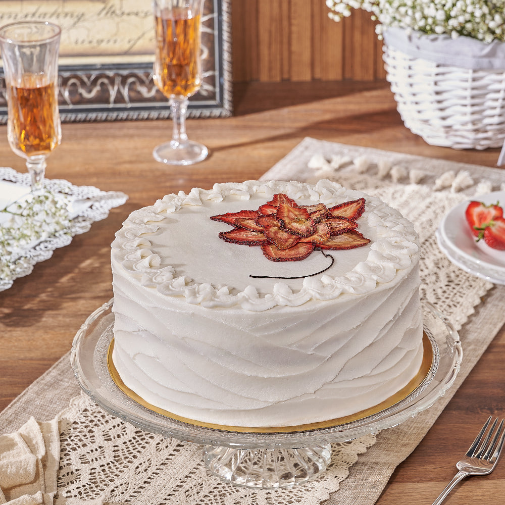 Vegan Vanilla Cake with Dried Strawberries – how the gift is presented