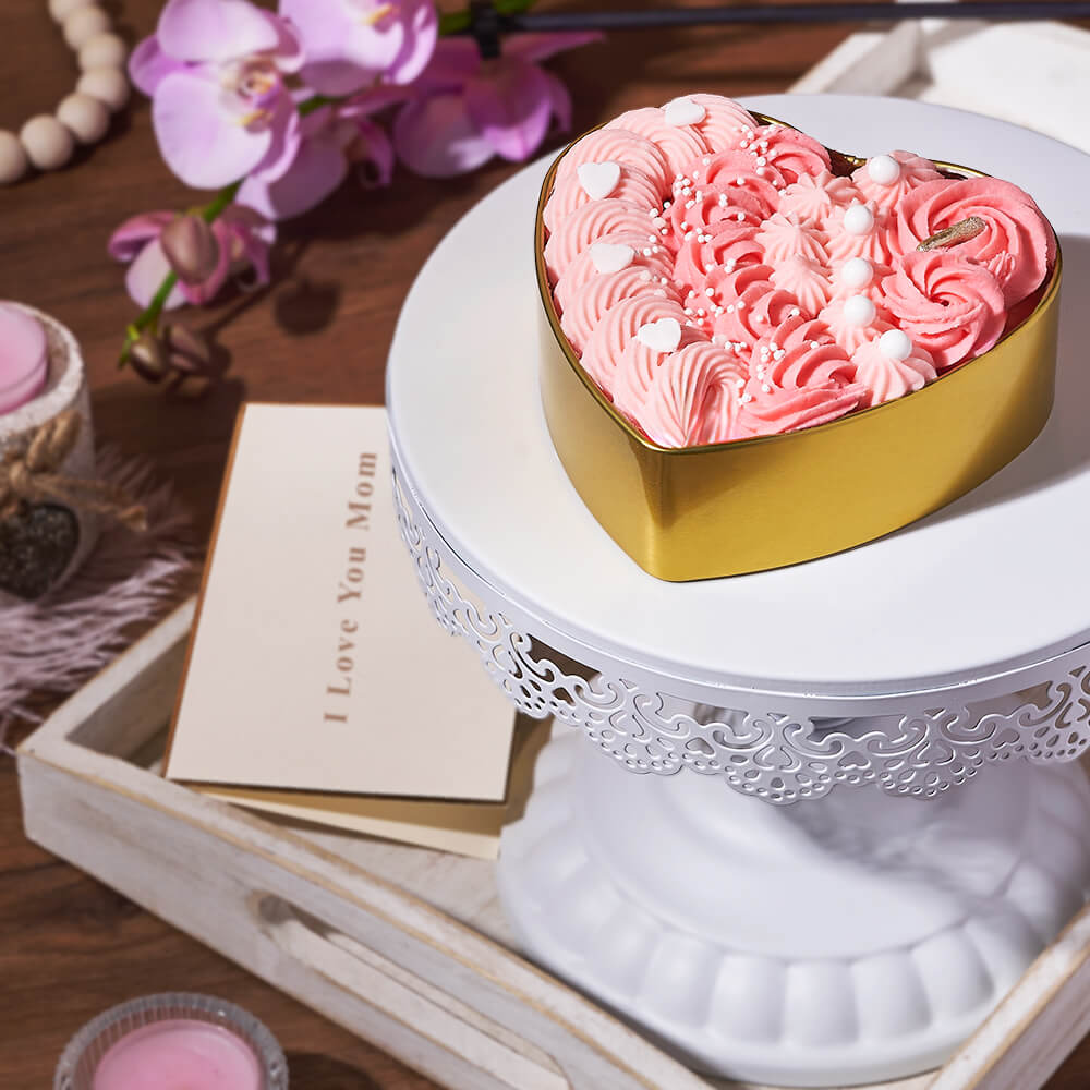 Mother's Day Red Velvet Cake – how the gift is presented