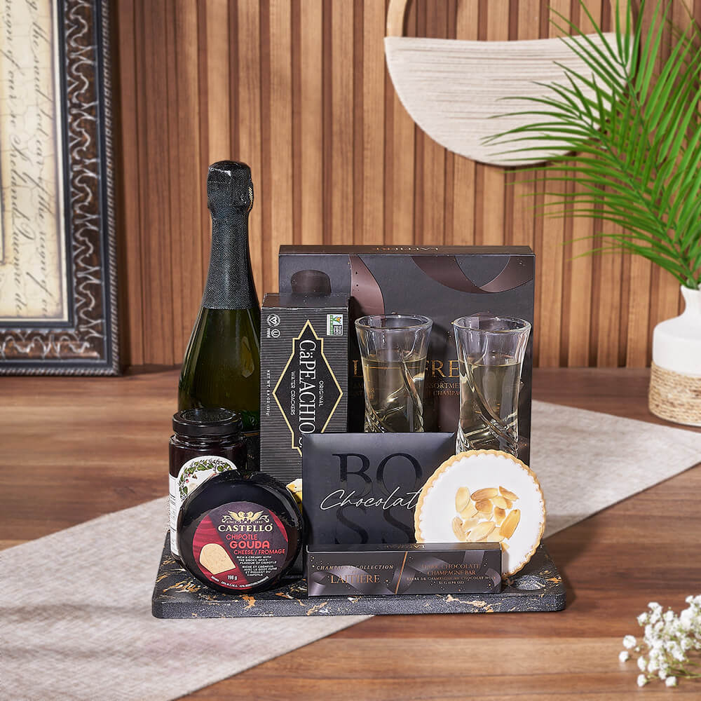 Deluxe Assorted Chocolate and Cheese Gift Basket – how the gift is presented