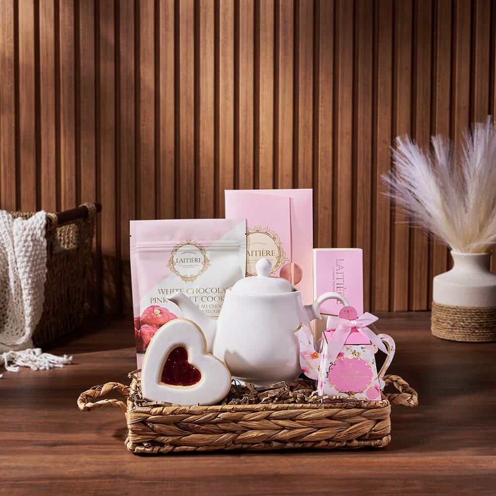 Assorted Macarons and Tea Basket – how the gift is presented