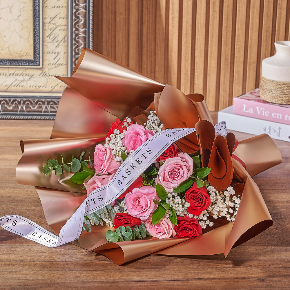 Classic Pink and Red Rose Bouquet – how the gift is presented