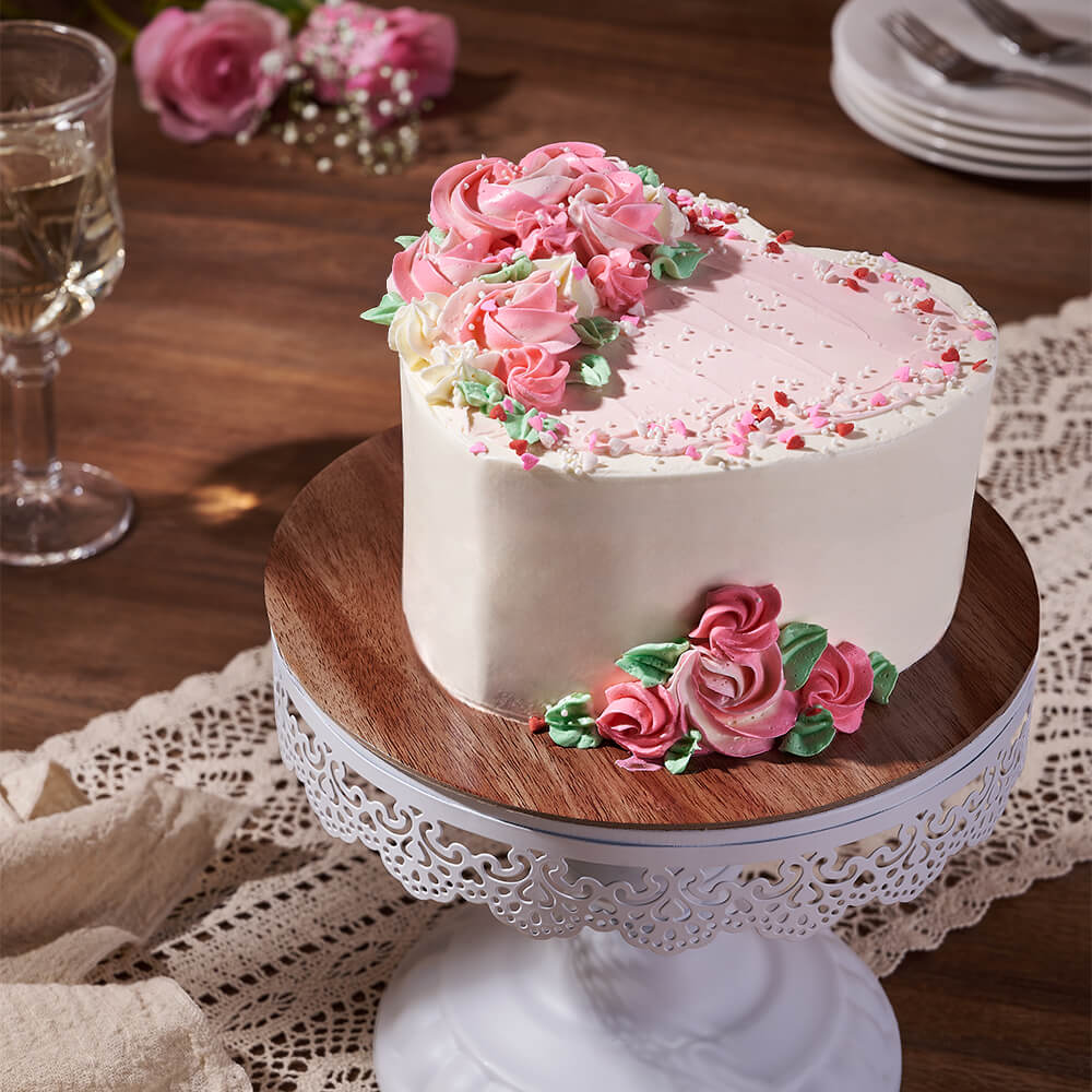 Special Day Raspberry Cake – how the gift is presented