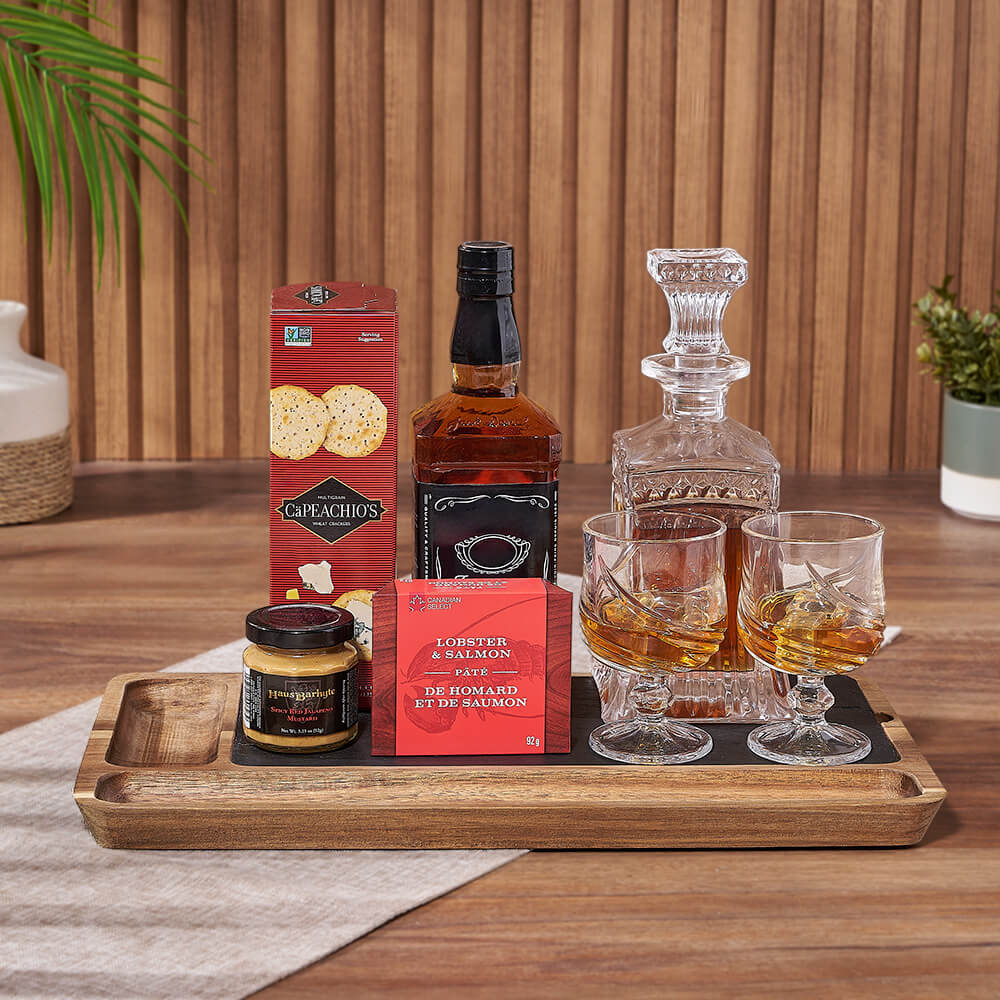 Whiskey Gift Basket with Decanter Set – how the gift is presented