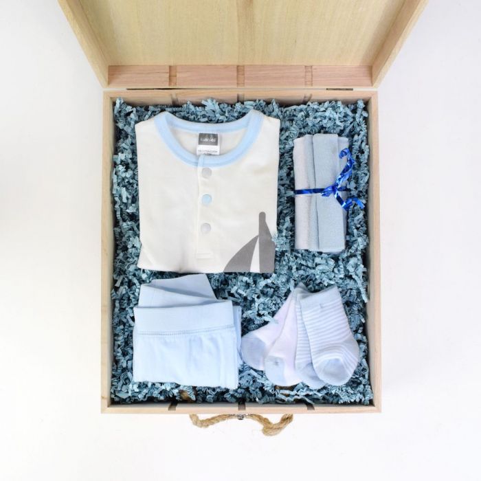 Rustic Handmade Crate Baby Gift Set – gift basket with 28 x 18 x 7.2cm, 11 x 7 x 2.8in and kushies soft n cuddly short sleeve t-shirt white
