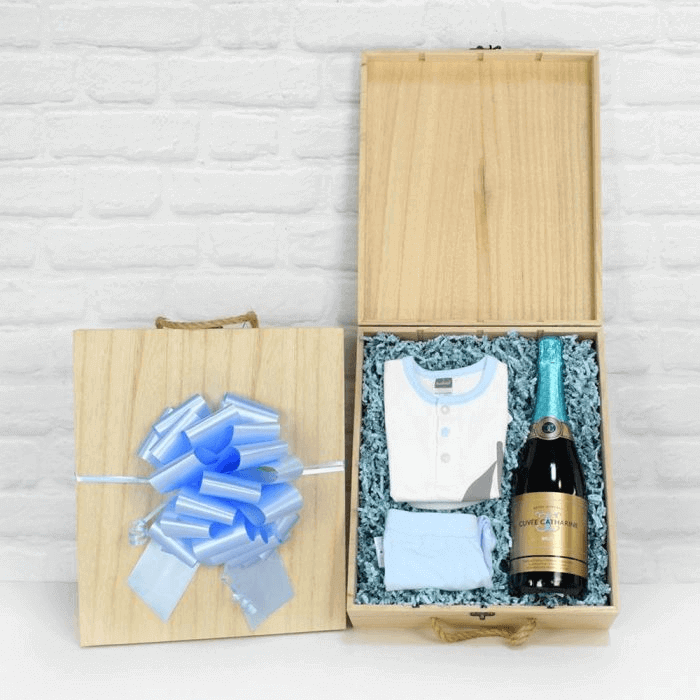 Champagne Baby Boy Welcome Home Crate – how the gift is presented